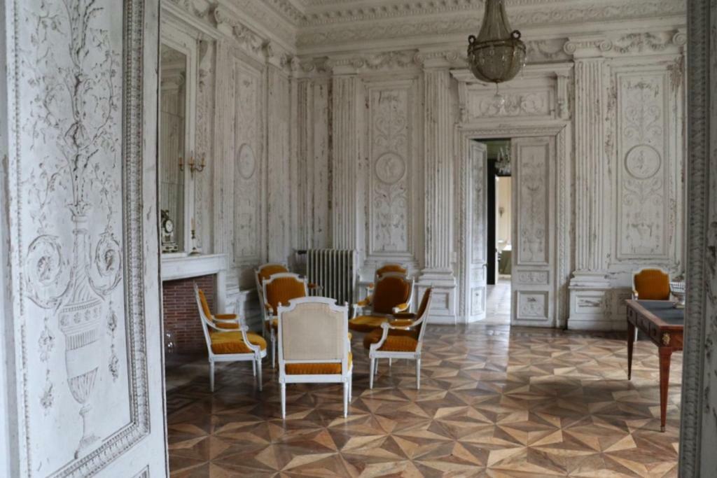 Le Chateau De Bressey & Son Orangerie Ngoại thất bức ảnh